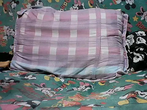 Ella_marie14's cam snapshot