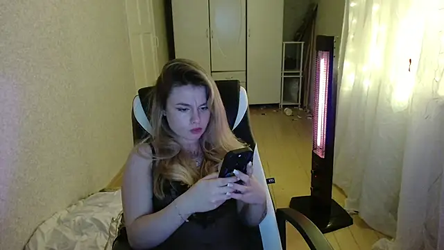 AngelicaHollywood's cam snapshot