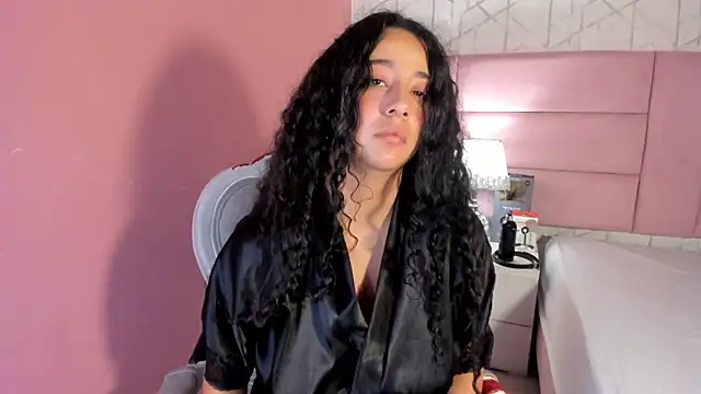 BellaSwwan live sex cam