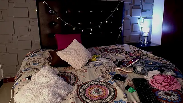 CarolinaCutee live sex cam