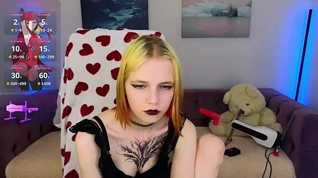 MitaSide live sex cam