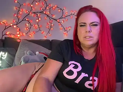 redxxxvixen's cam snapshot