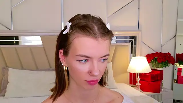 MeganMour's cam snapshot