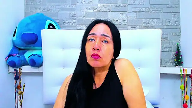 HorniestMilf's cam snapshot