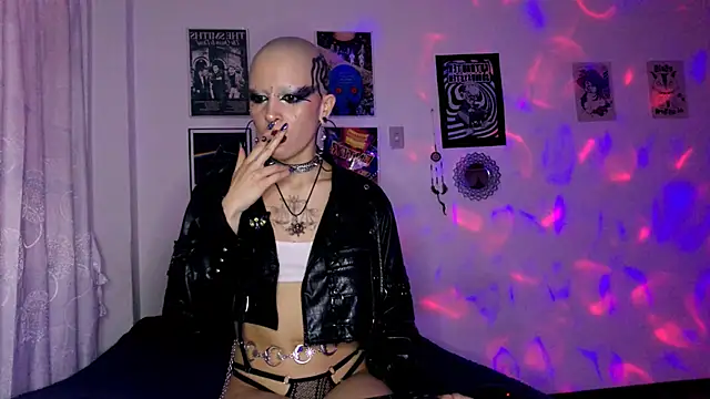 plutonbluemooon333's cam snapshot