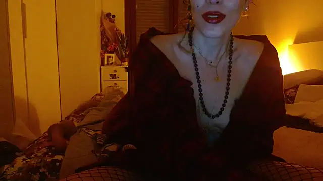 Regina_5's cam snapshot