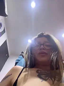 KoraSweett's cam snapshot