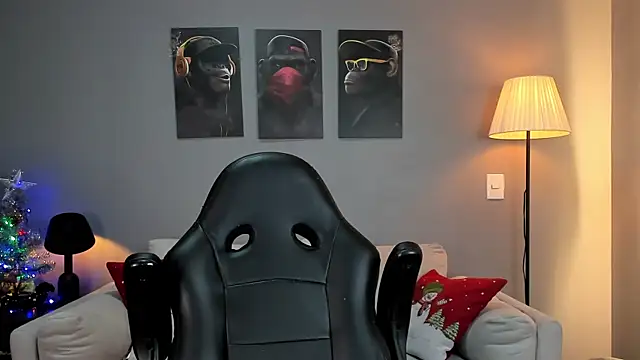 ApoloMakris's cam snapshot