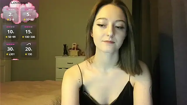 white_liillyy's cam snapshot