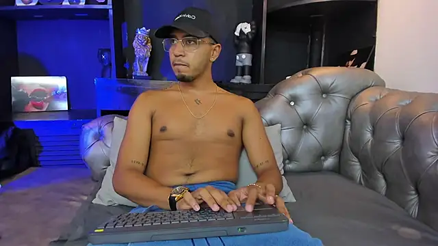 Brand_Collins's cam snapshot