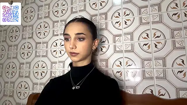 LinaMour's cam snapshot