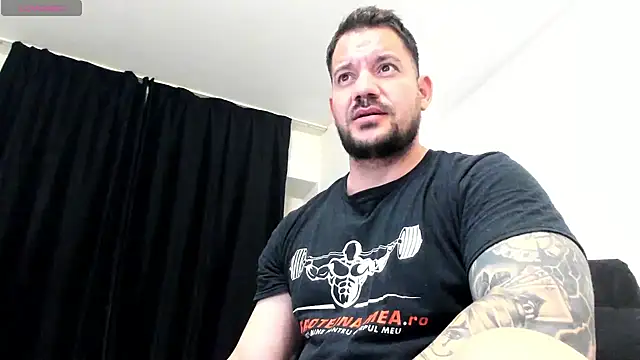 musclemonster31's cam snapshot