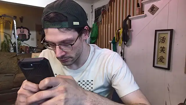 MasterDaddyCool's cam snapshot