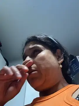 siri_duque's cam snapshot