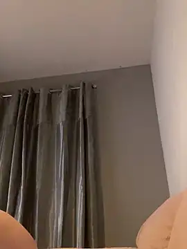 LollyLove_'s cam snapshot