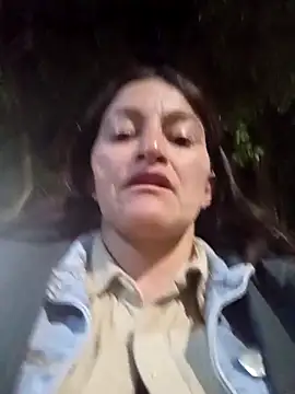 Salome-moon's cam snapshot