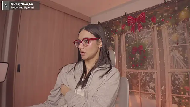 DanyNova_Co's cam snapshot