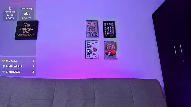 elizabethboltXXX's cam snapshot