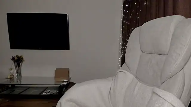 SeasonalSomeone's cam snapshot