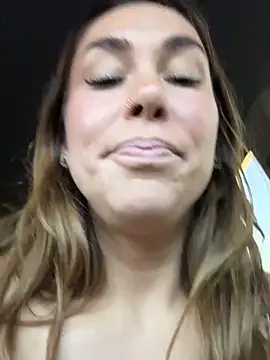 LeaGambit__ live sex cam