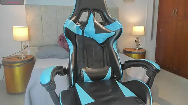 _maria_foxx_'s cam snapshot