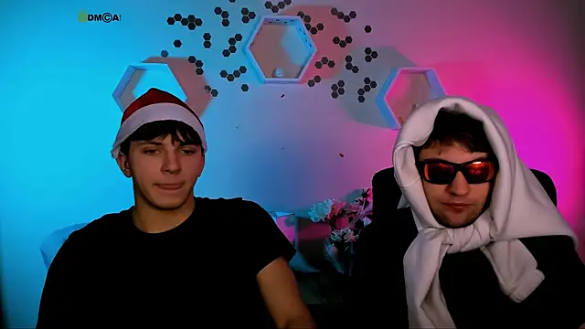 travis_wolf_'s cam snapshot