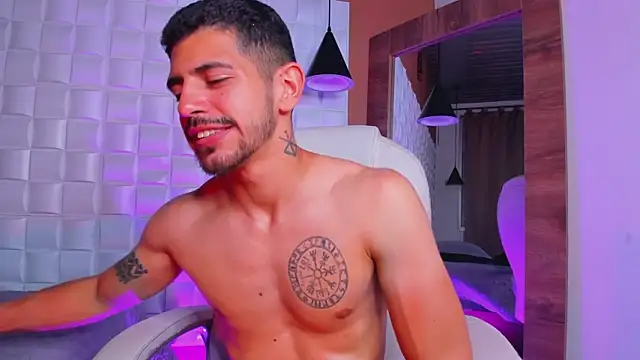 AlejandroStormm's cam snapshot