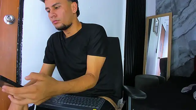 Alan-Smith1's cam snapshot