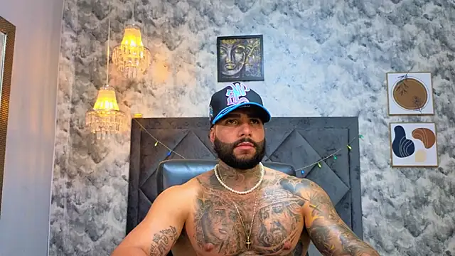 Apolo_rousse1's cam snapshot