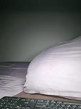 playgirlmc's cam snapshot