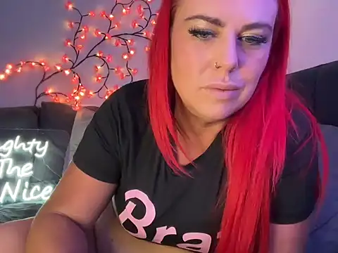 redxxxvixen's cam snapshot