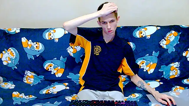 Lester_Broo live sex cam