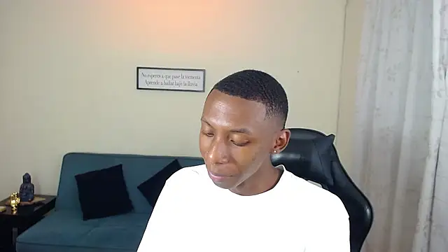 Miilo18 live sex cam