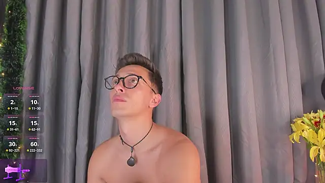 Thiago_jones live sex cam