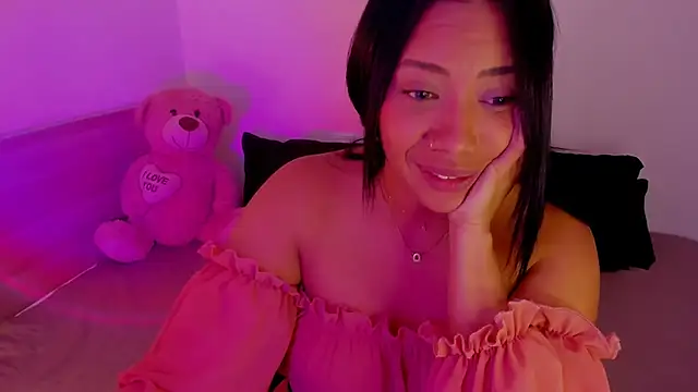 NicolePasqualott's cam snapshot