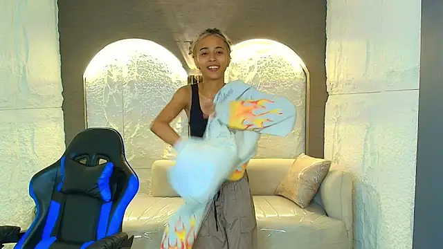 Agnis_ink_r's cam snapshot