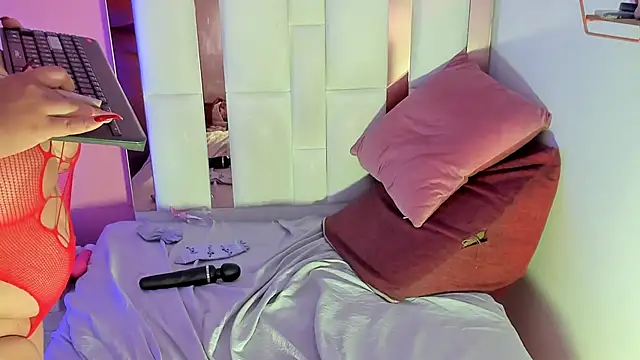 Alanna_hot3's cam snapshot