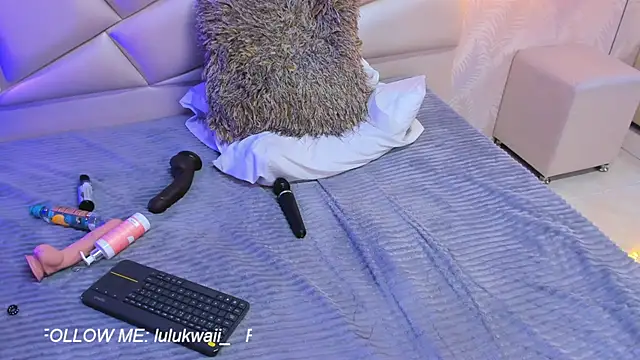 lulukawai16's cam snapshot