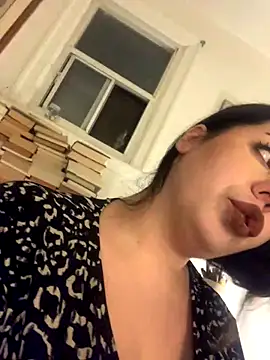 holyeroticss's cam snapshot