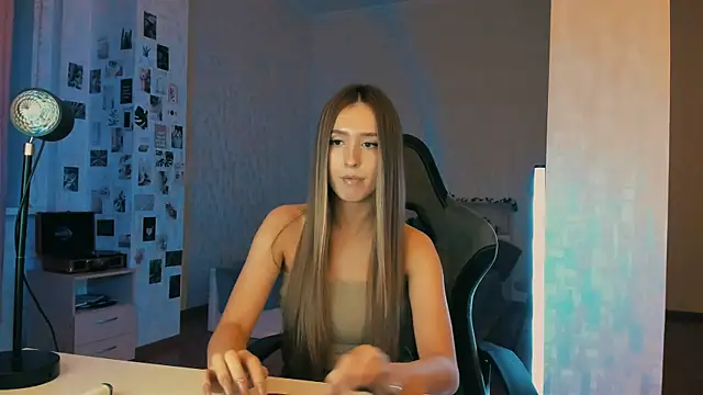 yourrdanceteacher's cam snapshot