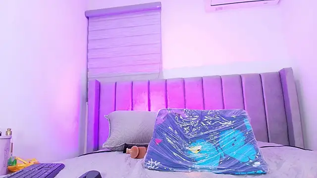 carol_juicyy's cam snapshot