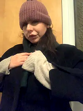 holyeroticss live sex cam