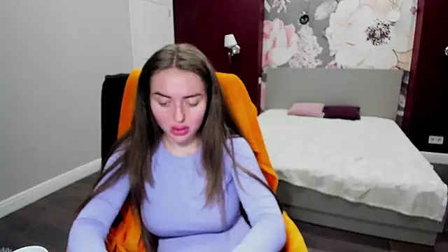 MissisCaty's cam snapshot