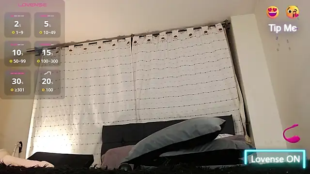 Hornymoan's cam snapshot