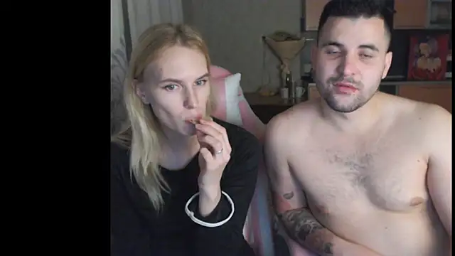 Elsa_Li's cam snapshot