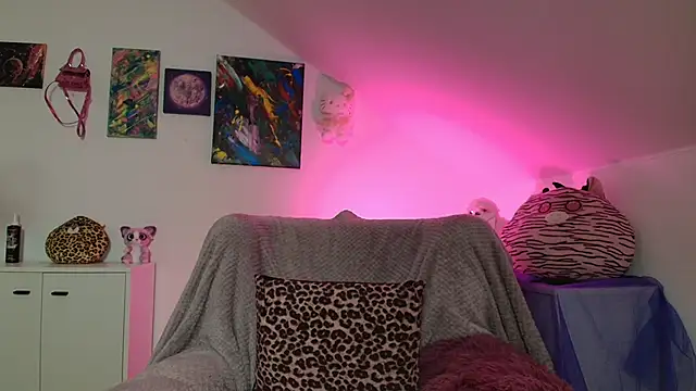 PinkHurricaneOfficial's cam snapshot