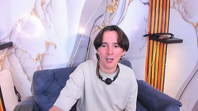 Aaron_LatinMen2's cam snapshot