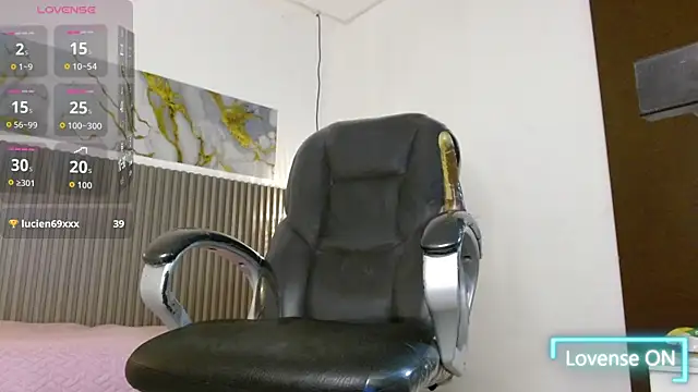 Dyla_n18's cam snapshot