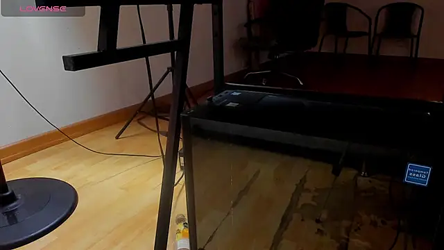 Clement_Reyes live sex cam