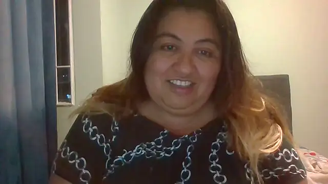 curvy_diva_'s cam snapshot